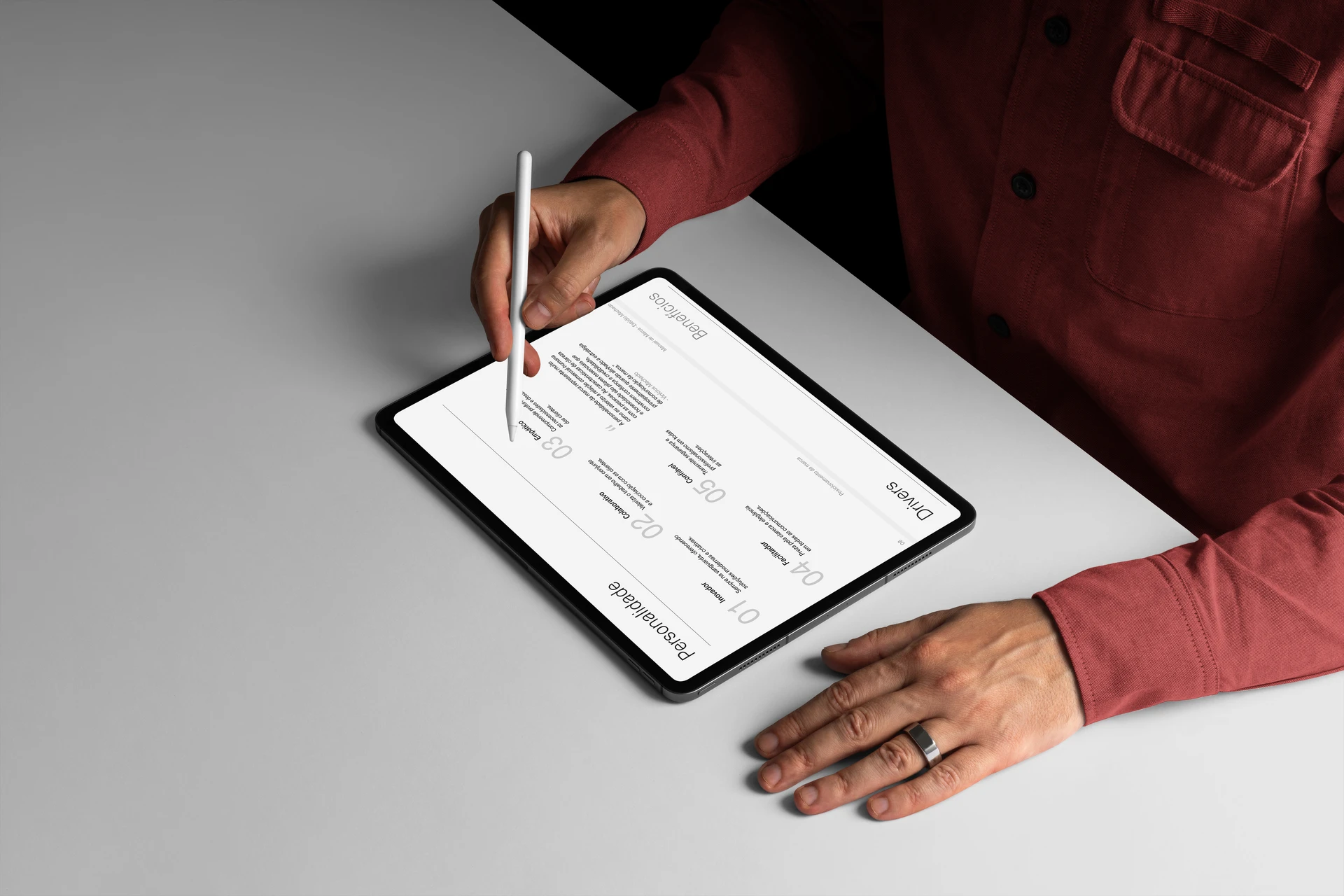 Estúdio Machado - iPad Mockup